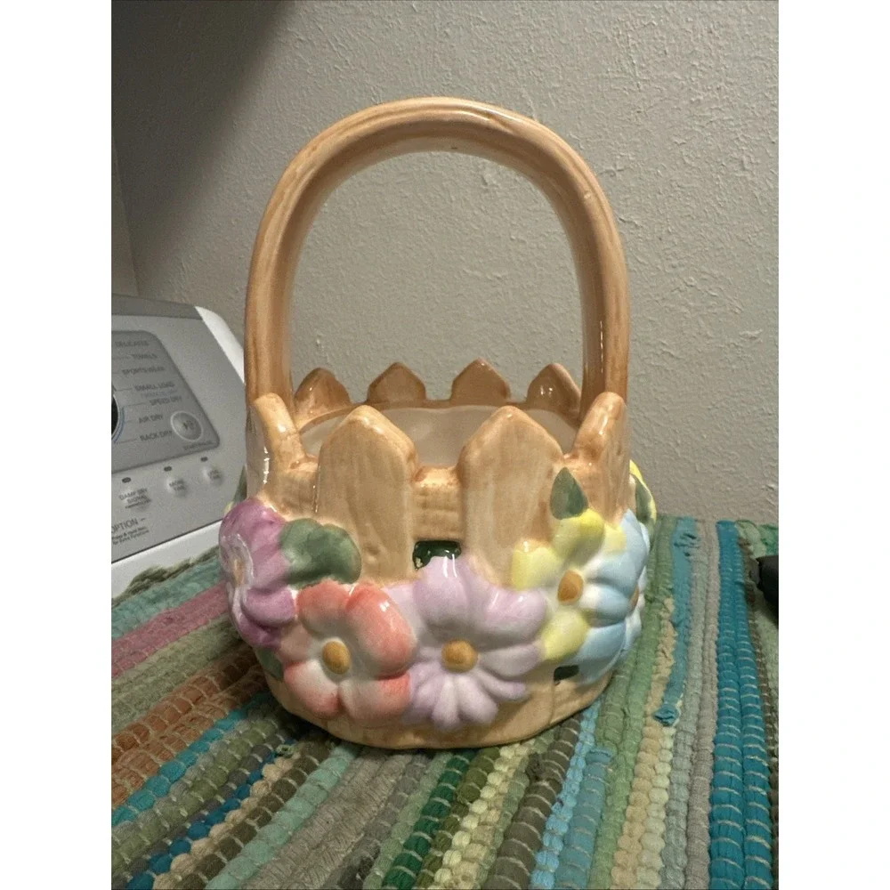 Teleflora Ceramic Picket Fence Basket with Flowers Spring Easter Decor Pastels‎